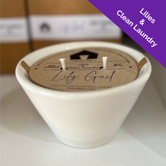Lily Gail Soy Candle - Lilies & Clean Laundry